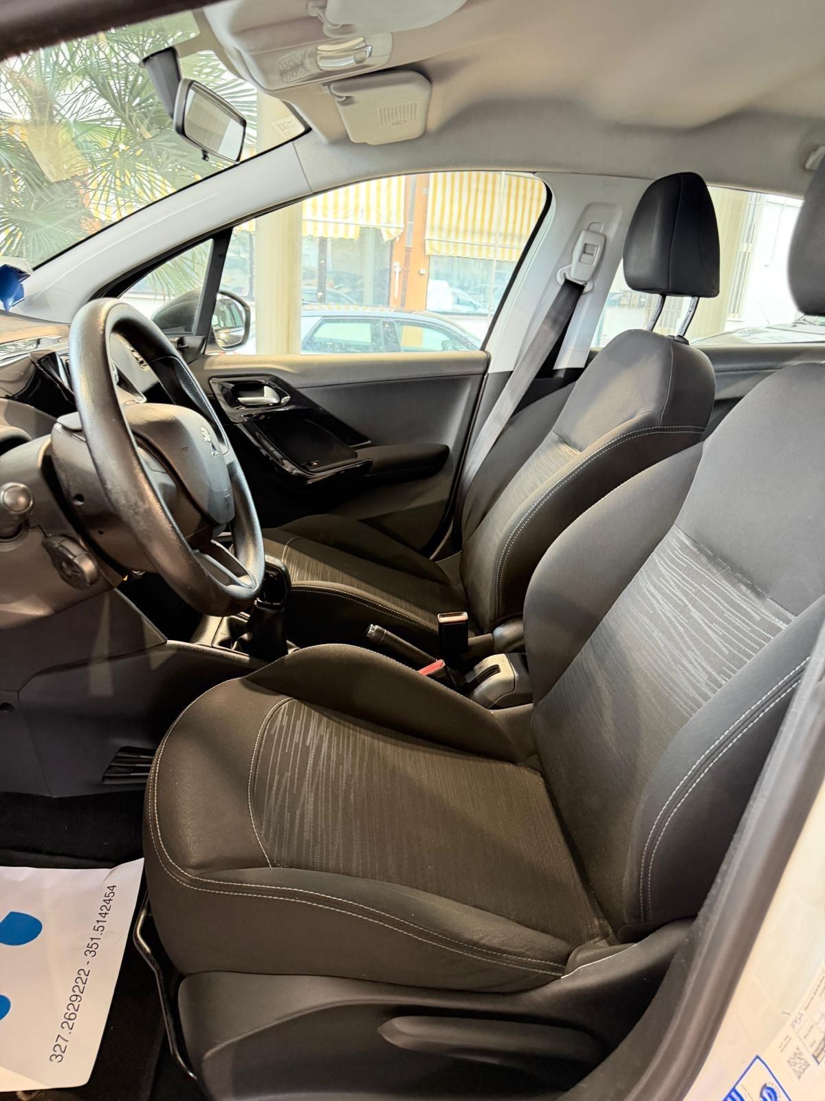 Peugeot 208 1.2 VTi 82 CV 3 porte Allure