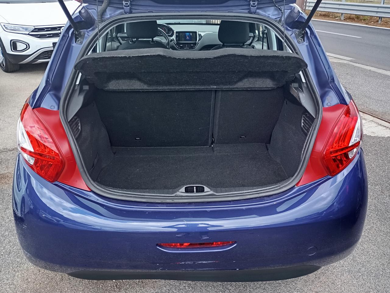 Peugeot 208 5P 1.2 VTi 82CV Active