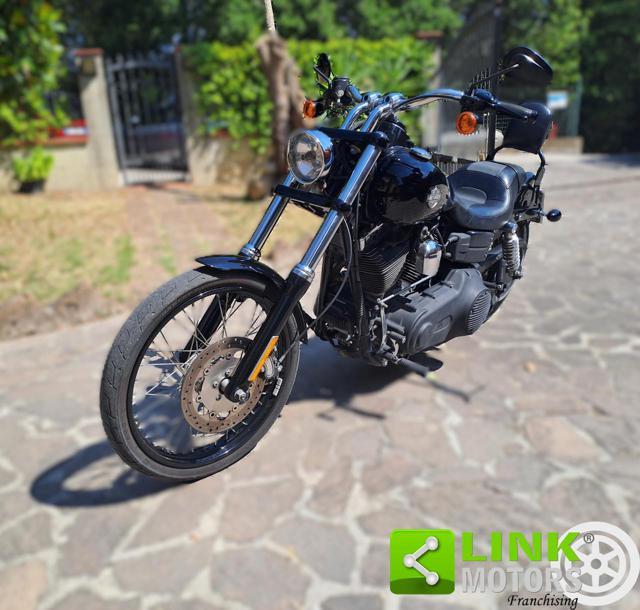 HARLEY-DAVIDSON FXDWG Dyna Wide Glide .