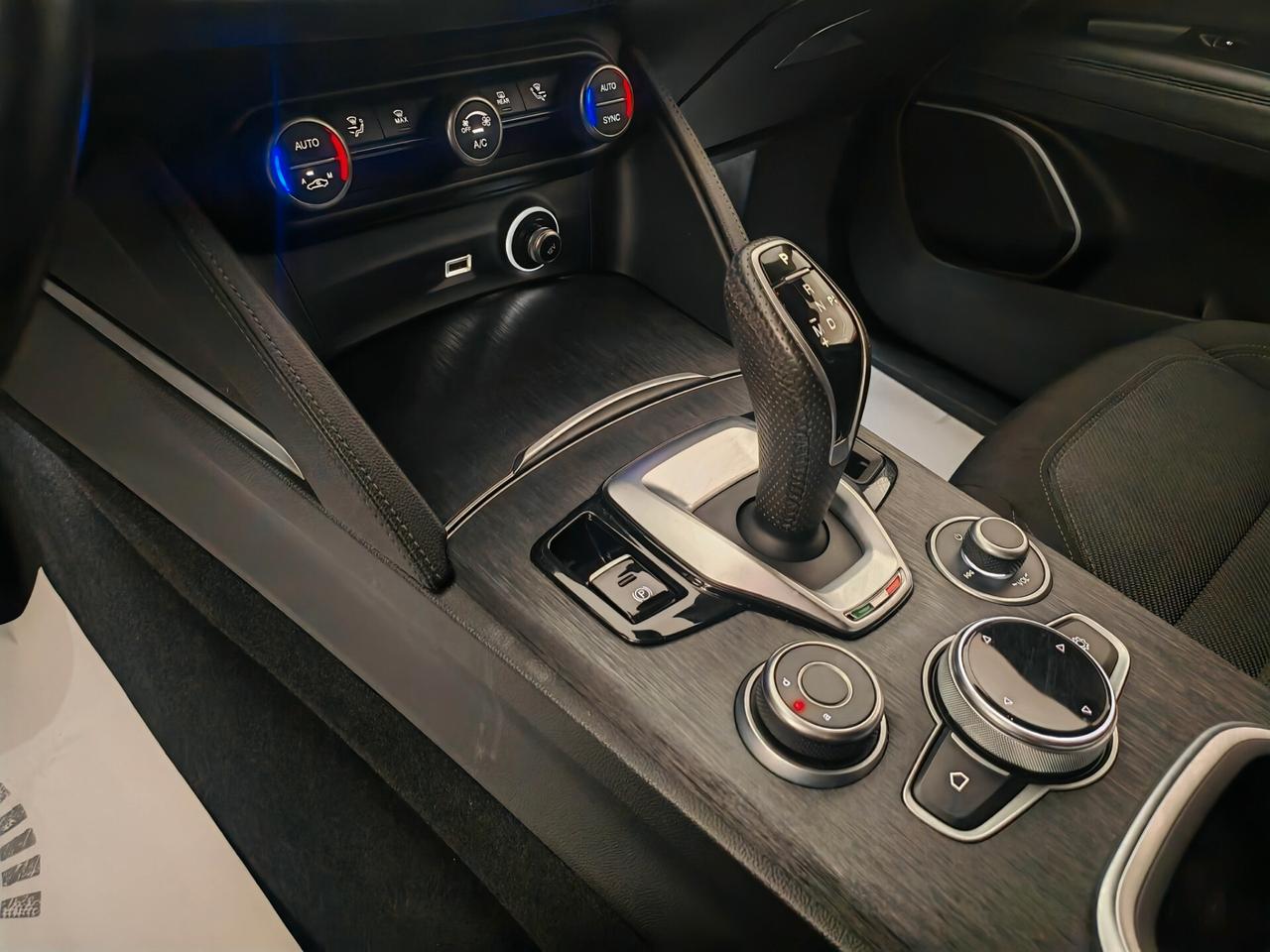 Alfa Romeo Stelvio 2.2 160CV Super Full 2022
