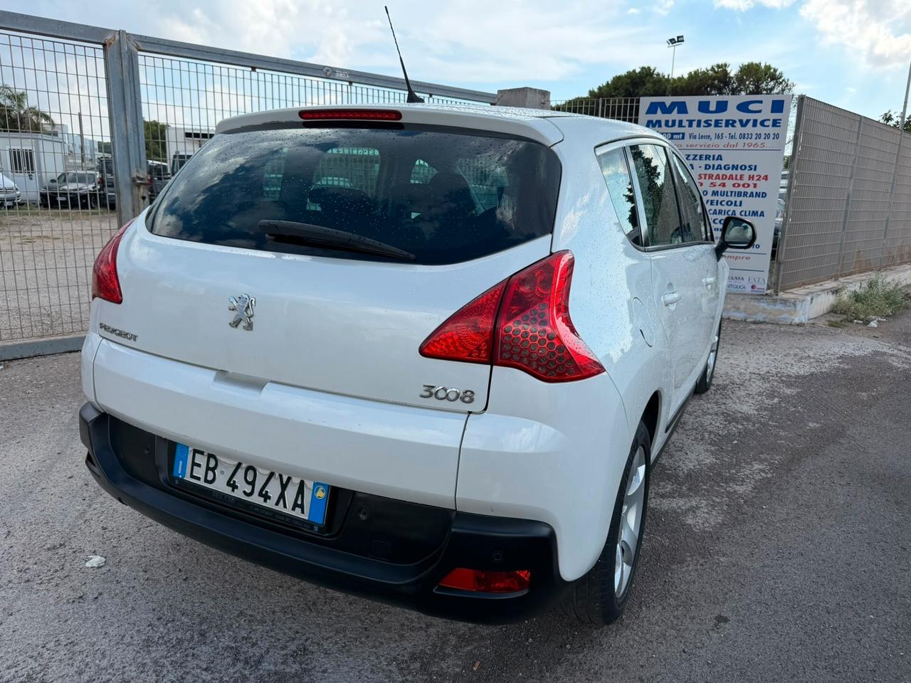 Peugeot 3008 1.6 HDi 110CV -diesel -2010
