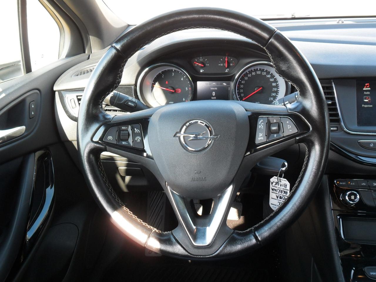 Opel Astra 1.6 CDTi 5 porte Dynamic