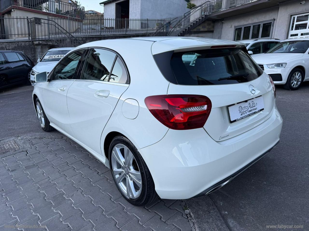 MERCEDES-BENZ A 180 d Premium