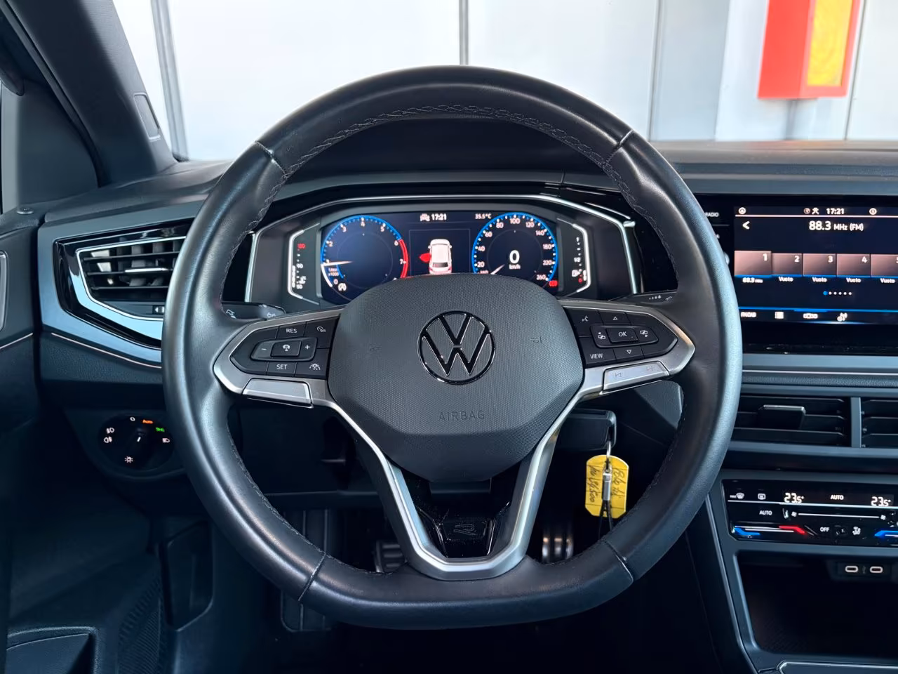 Volkswagen Polo 1.0 tsi R-Line 95cv