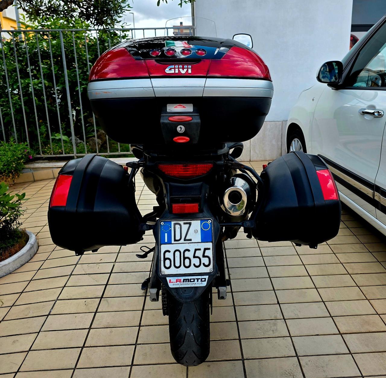 SUZUKI V-STORM 650