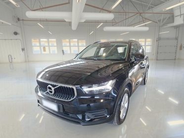 VOLVO XC40 D3 Business