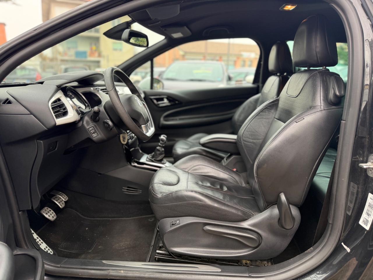 Ds DS3 3 1.6 THP 155 Just Black