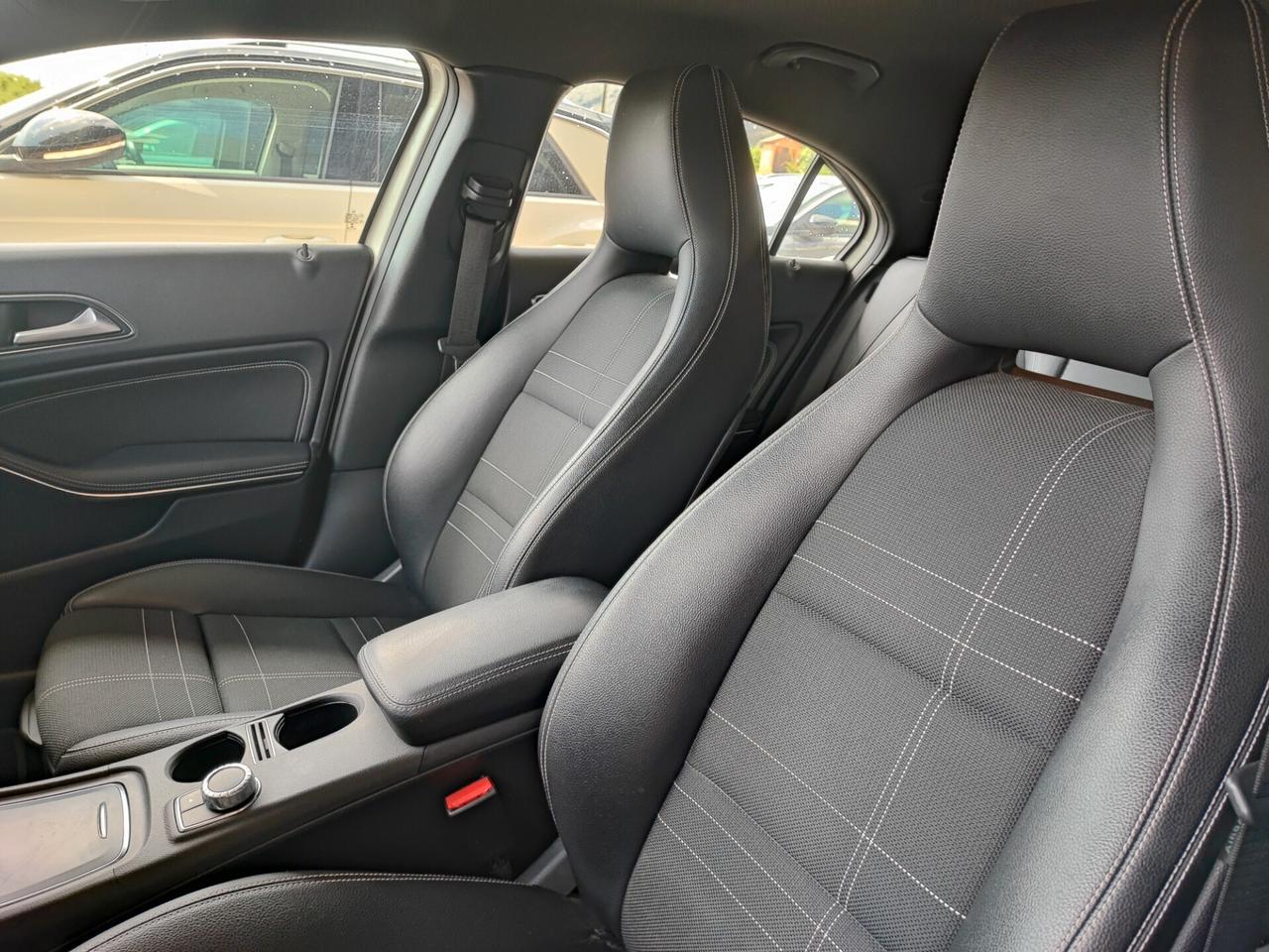 Mercedes-benz A 200 d Automatic Premium