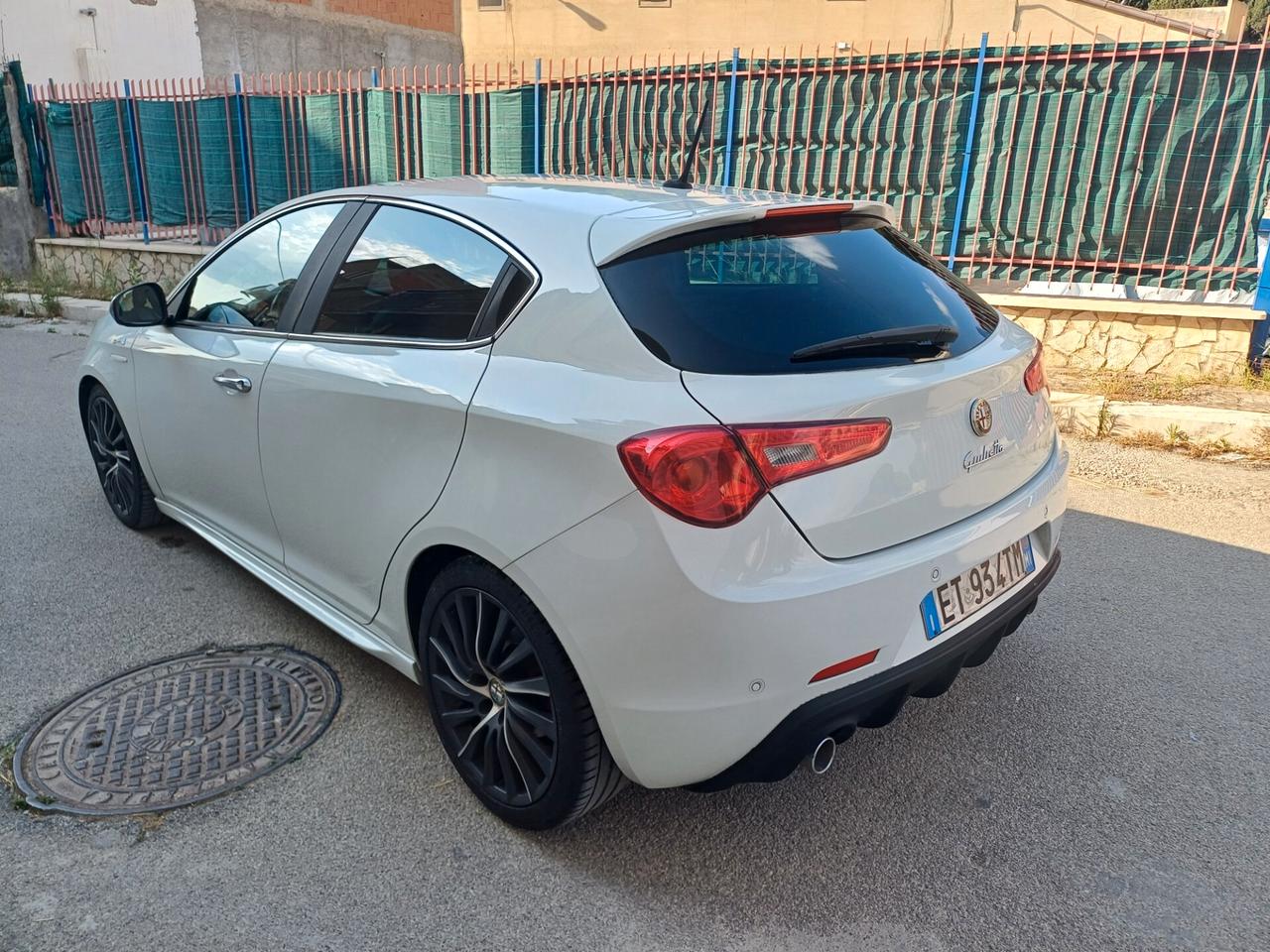 Alfa Romeo Giulietta 1.6 JTDm-2 105 CV Exclusive