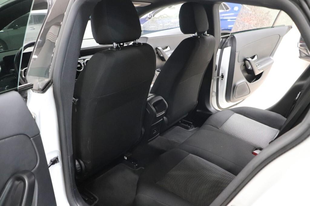 Mercedes-benz CLA 180 CLA 180 d Automatic Shooting Brake Business Extra