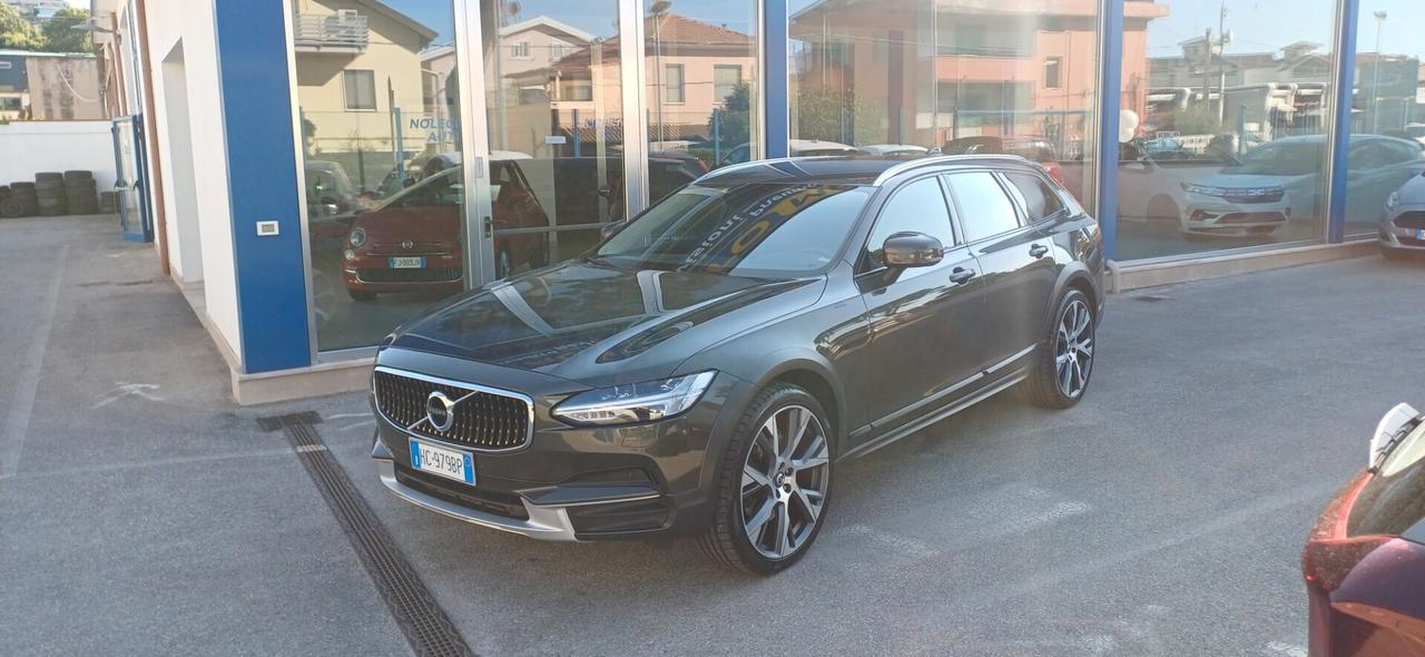 Volvo V90 Cross Country D4 AWD Geartronic Ocean Race