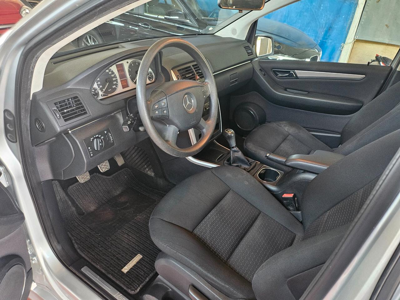 Mercedes-benz B 180 BlueEFFICIENCY Executive