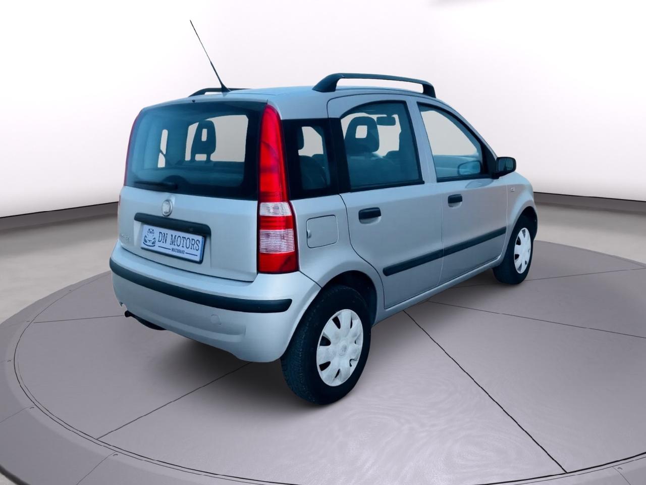 Fiat Panda 1.2 benzina anno 2010 neo patentati