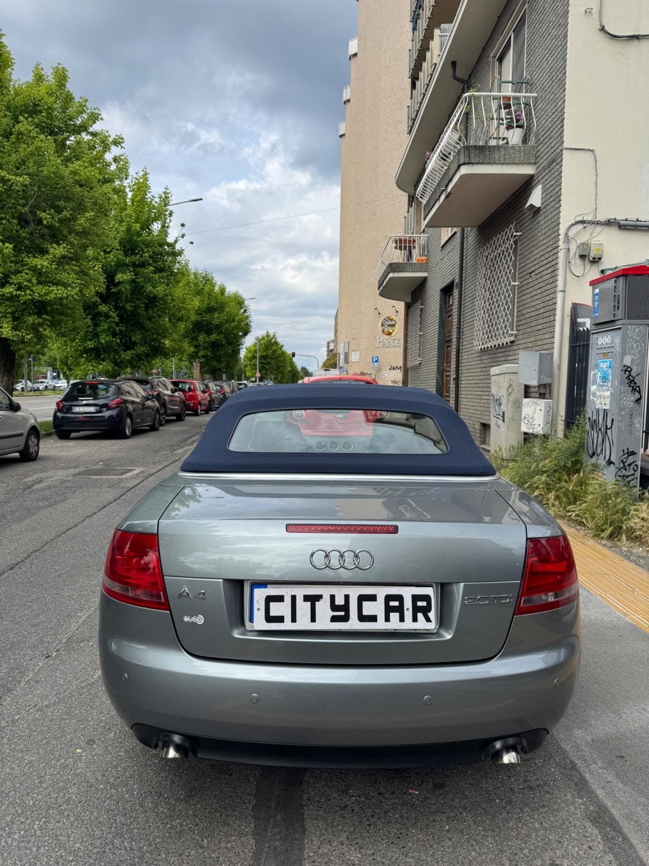 Audi A4 Cabriolet 2.0 TDi 140 cv 4 posti