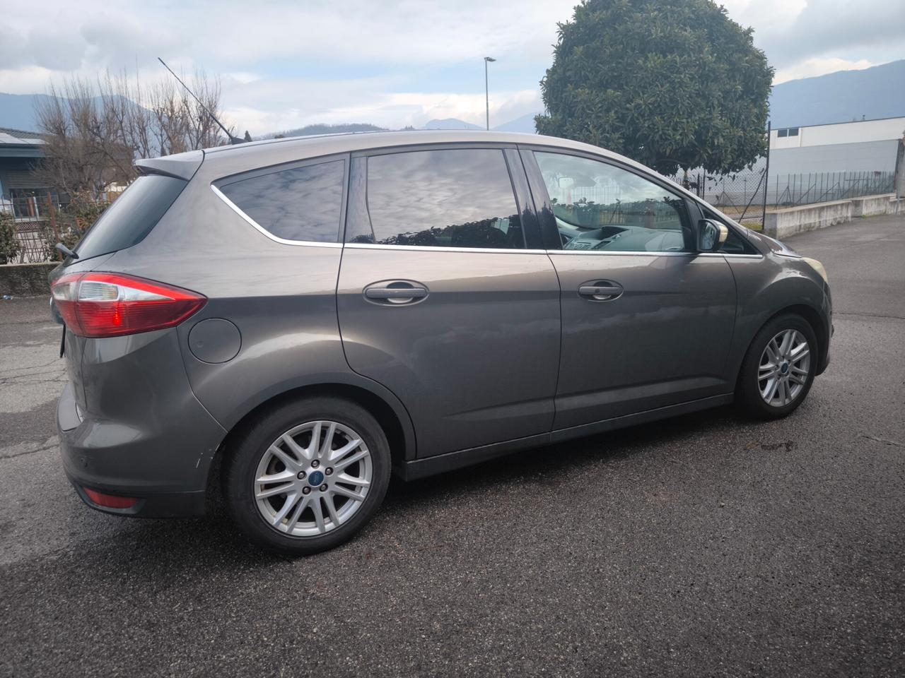 FORD C-MAX 1,6 TDCI- TITANIUM- OK NEOPATENTATI