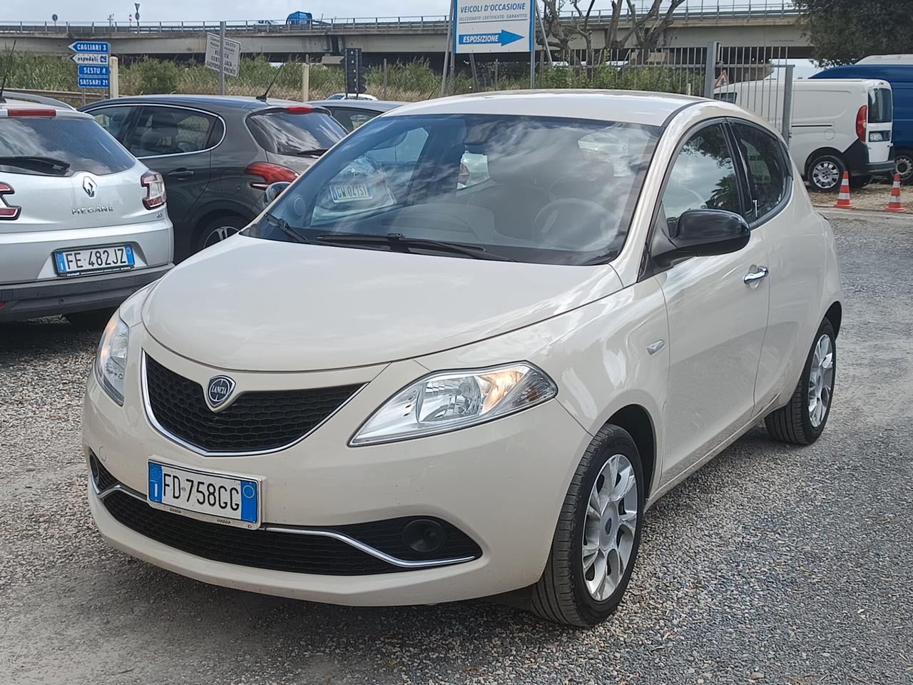 Lancia Ypsilon 2016 - 1.2 BENZINA LB AUTOMOBILI