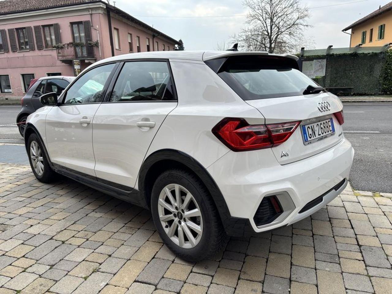 Audi A1 allstreet 30 TFSI APP CONNECT-16"
