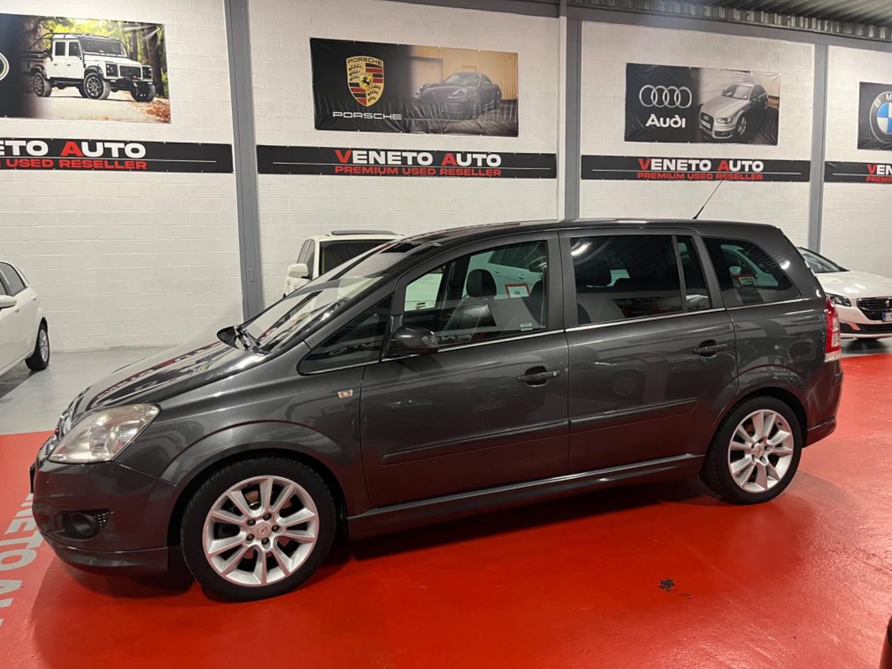 Opel Zafira 7 POSTI COSMO