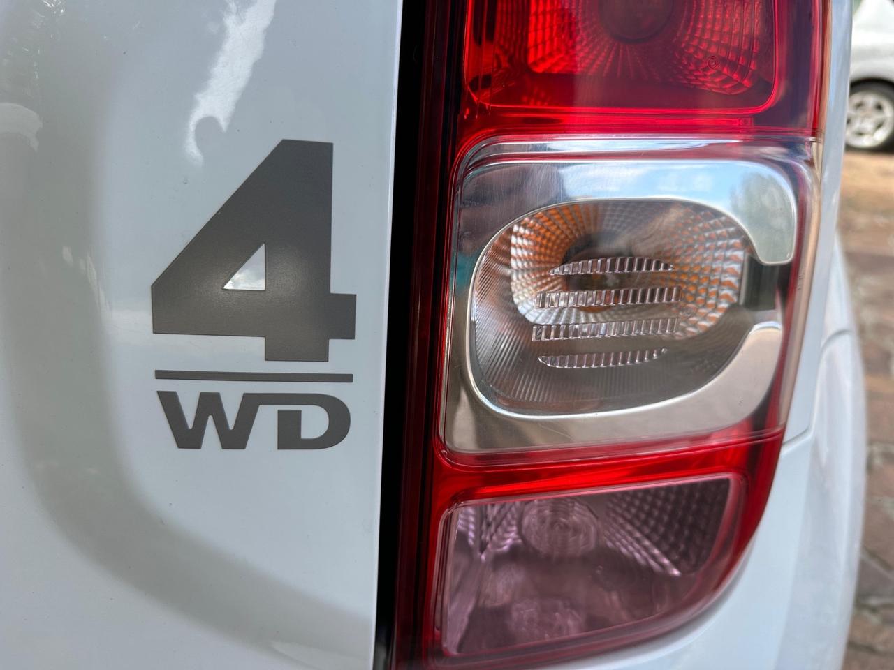 Dacia Duster 1.6 GPL 110CV 4x4 Lauréate NEOPATENTATI