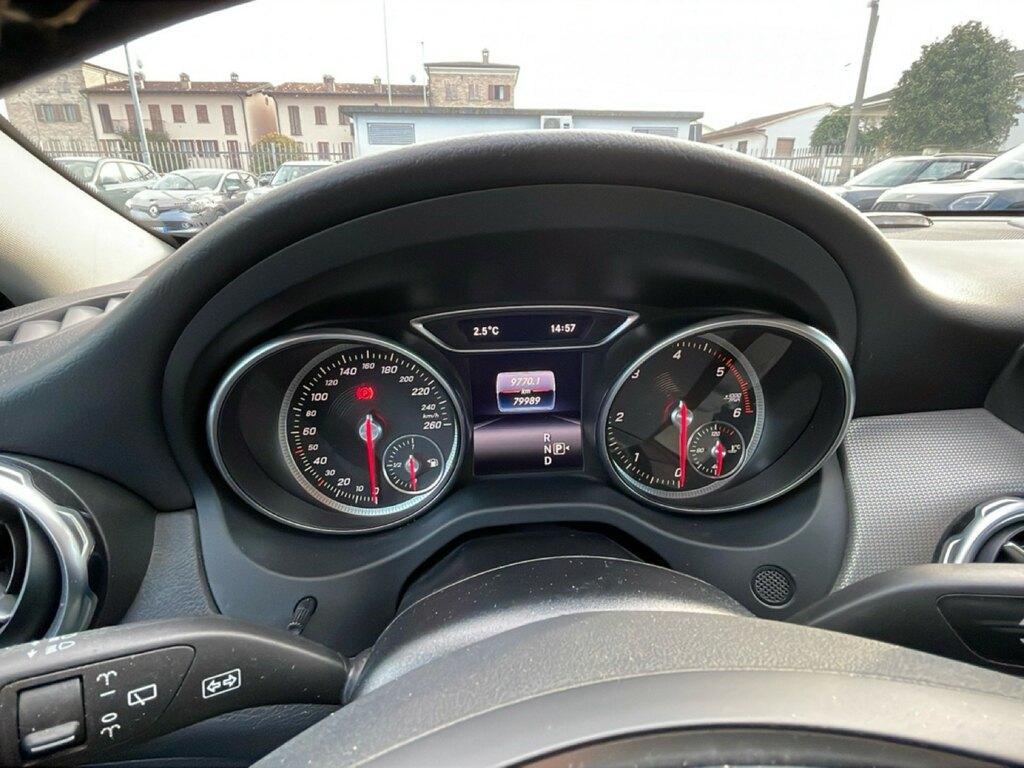 Mercedes GLA 180 180 D Sport 7G-DCT