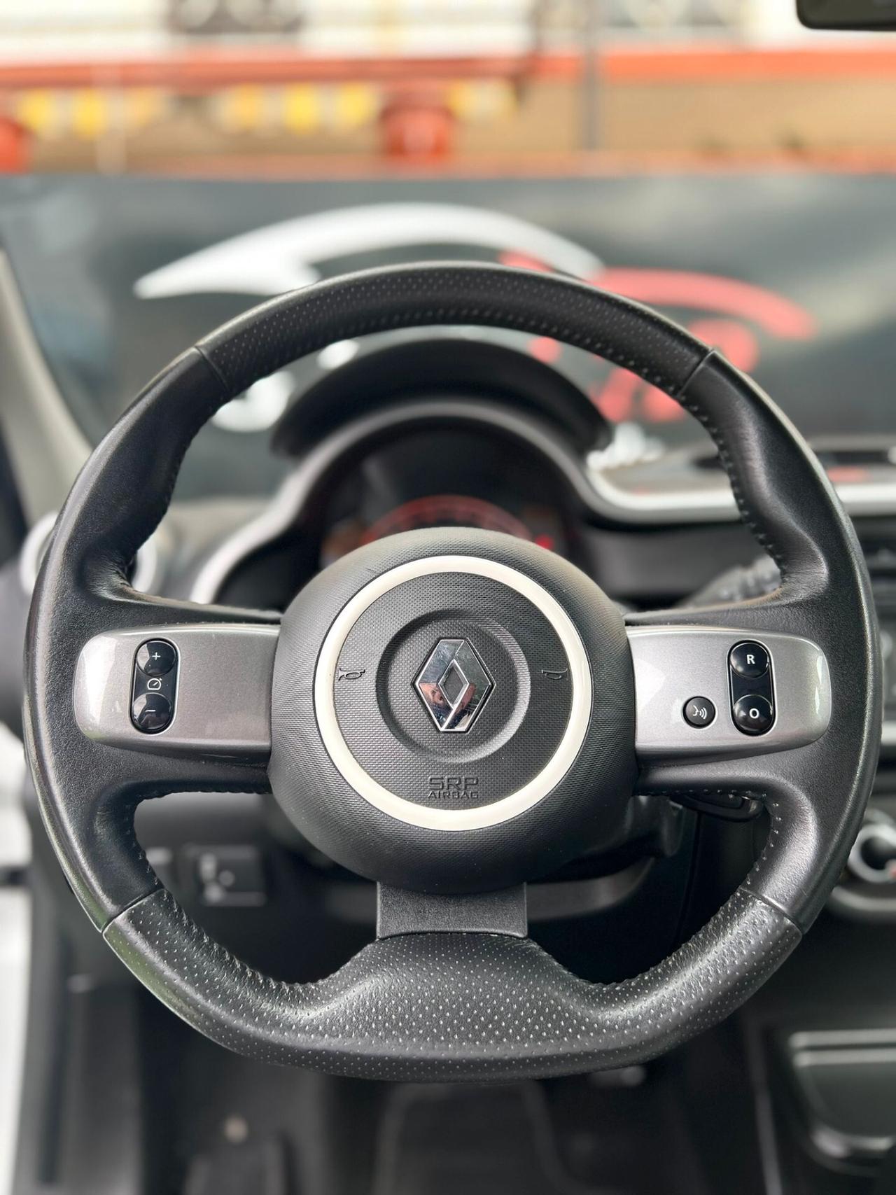 Renault Twingo TCe 90 CV EDC La Parisienne