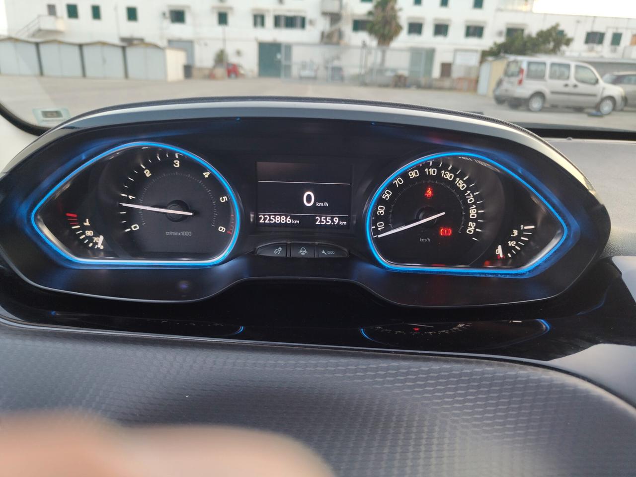 Peugeot 2008 1.6 e-HDi 92 CV Stop&Start Allure