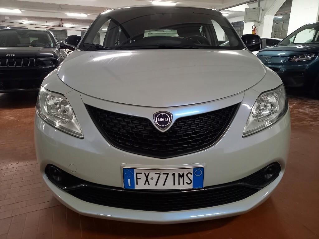 Lancia Ypsilon 1.2 69 CV 5 porte S&S Gold