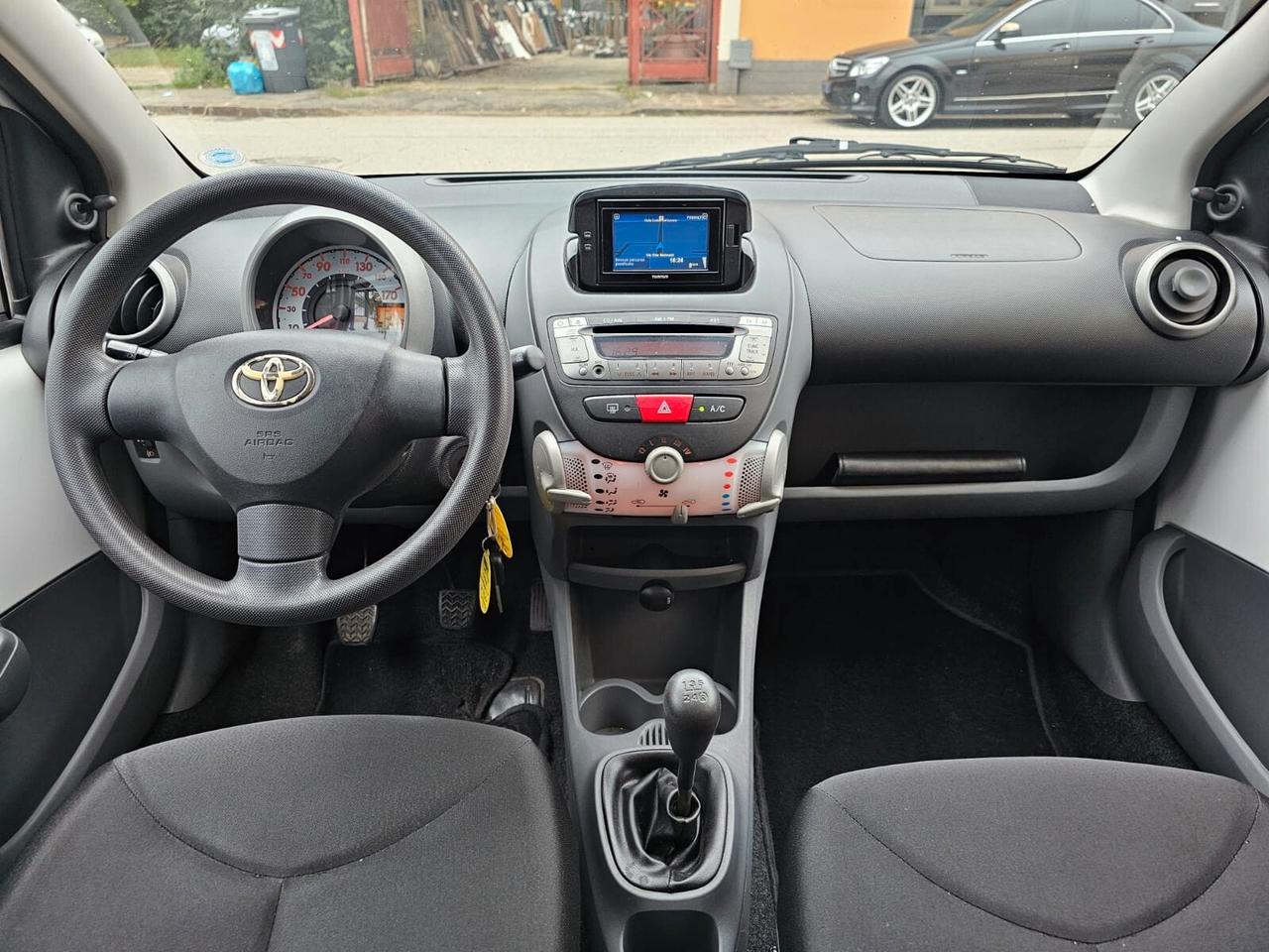 Toyota Aygo 1.0 68cv Now Connect*Clima*Navi*Cerchi*Neopatentati