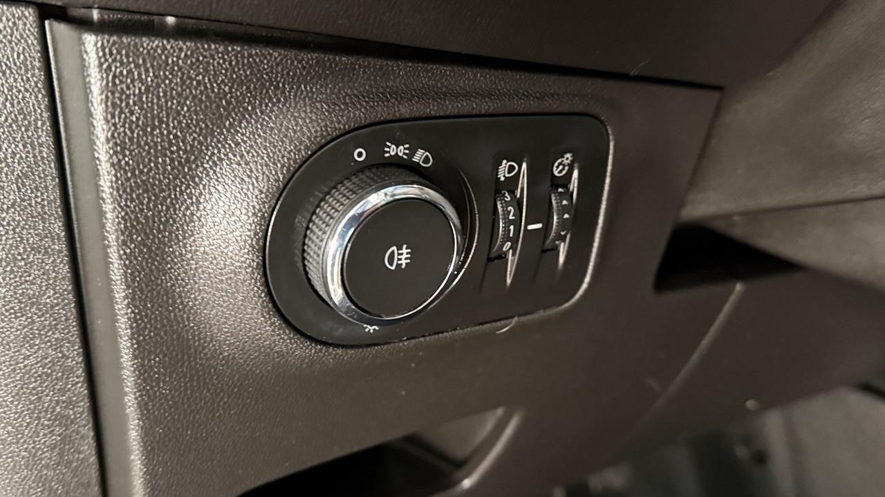 Opel Corsa 1.4 90CV GPL Tech Coupé 120 Anniversary