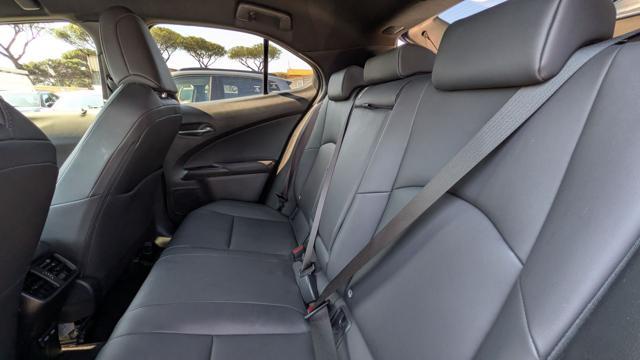 LEXUS UX 250h Hybrid Midnight Edition 4WD 2.0cc 152cv NAVIGAT.