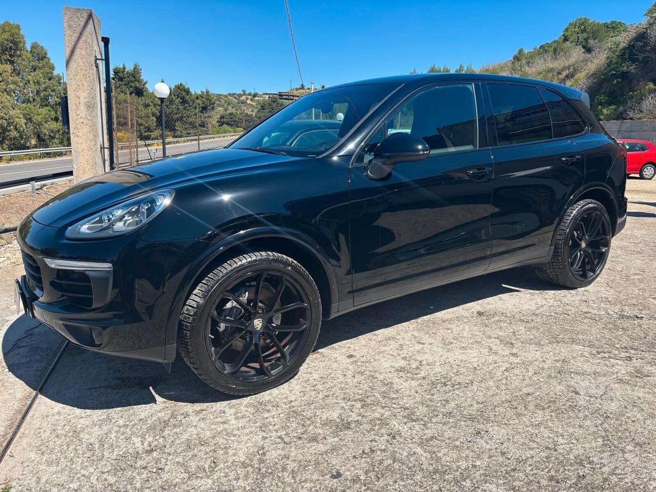 Porsche Cayenne 3.0 Diesel Platinum Edition - 2018