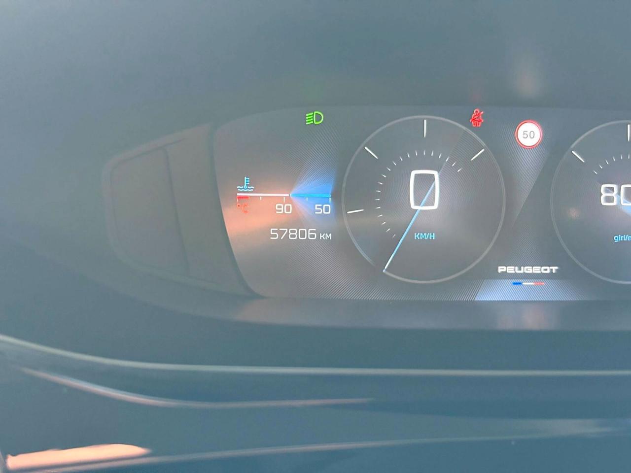 Peugeot 308 1.5 Business 130cv - 2022