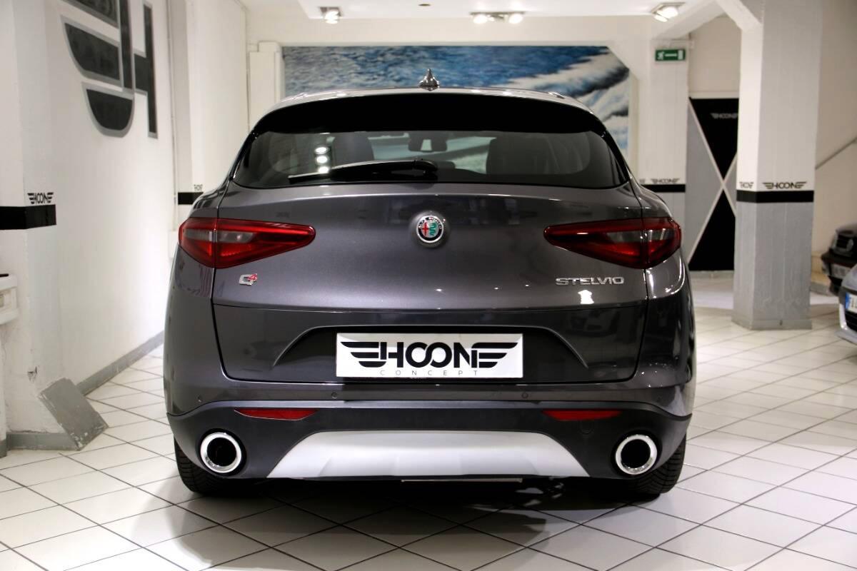 Alfa Romeo Stelvio 2.2 t Executive Q4 180cv auto