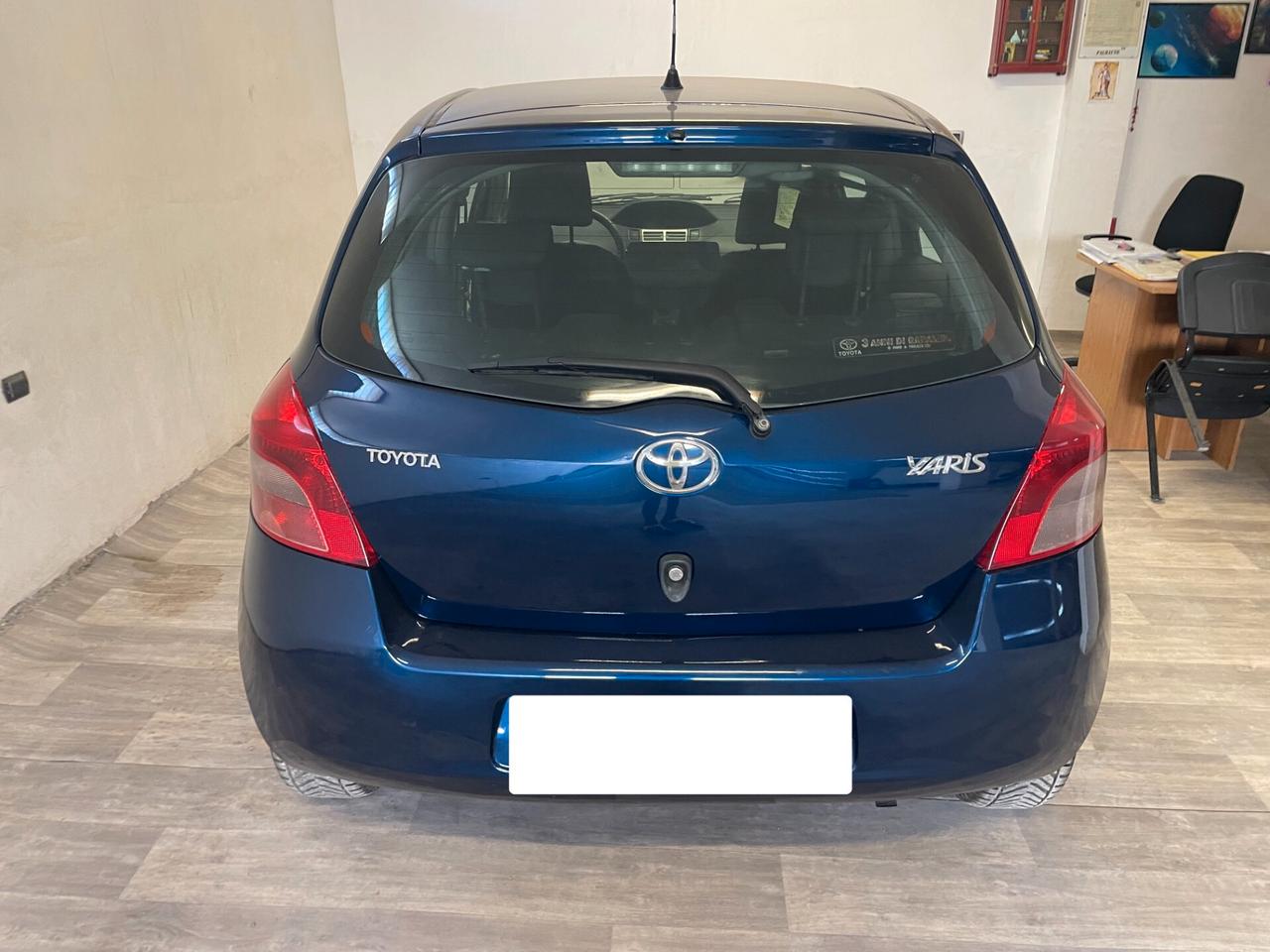 Toyota Yaris 1.0 5 porte Now FULL TAGLIANDATA NEOPATENTATI
