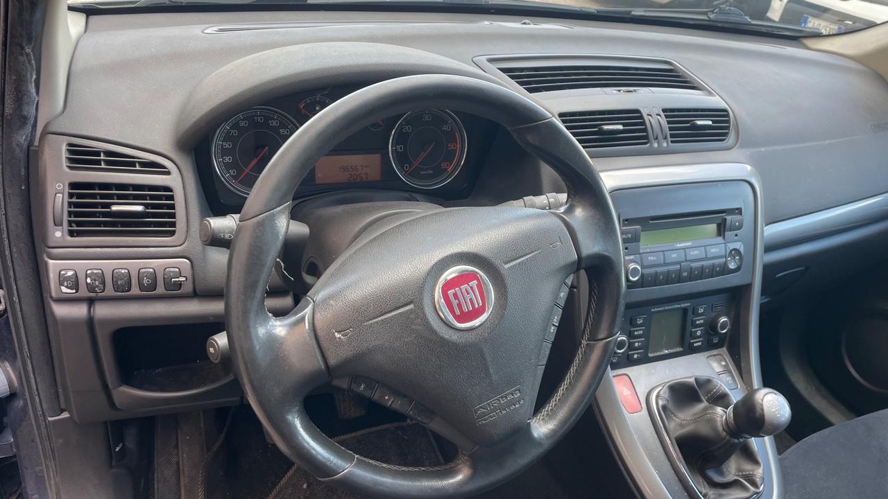 Fiat Croma 1.9 Multijet Emotion