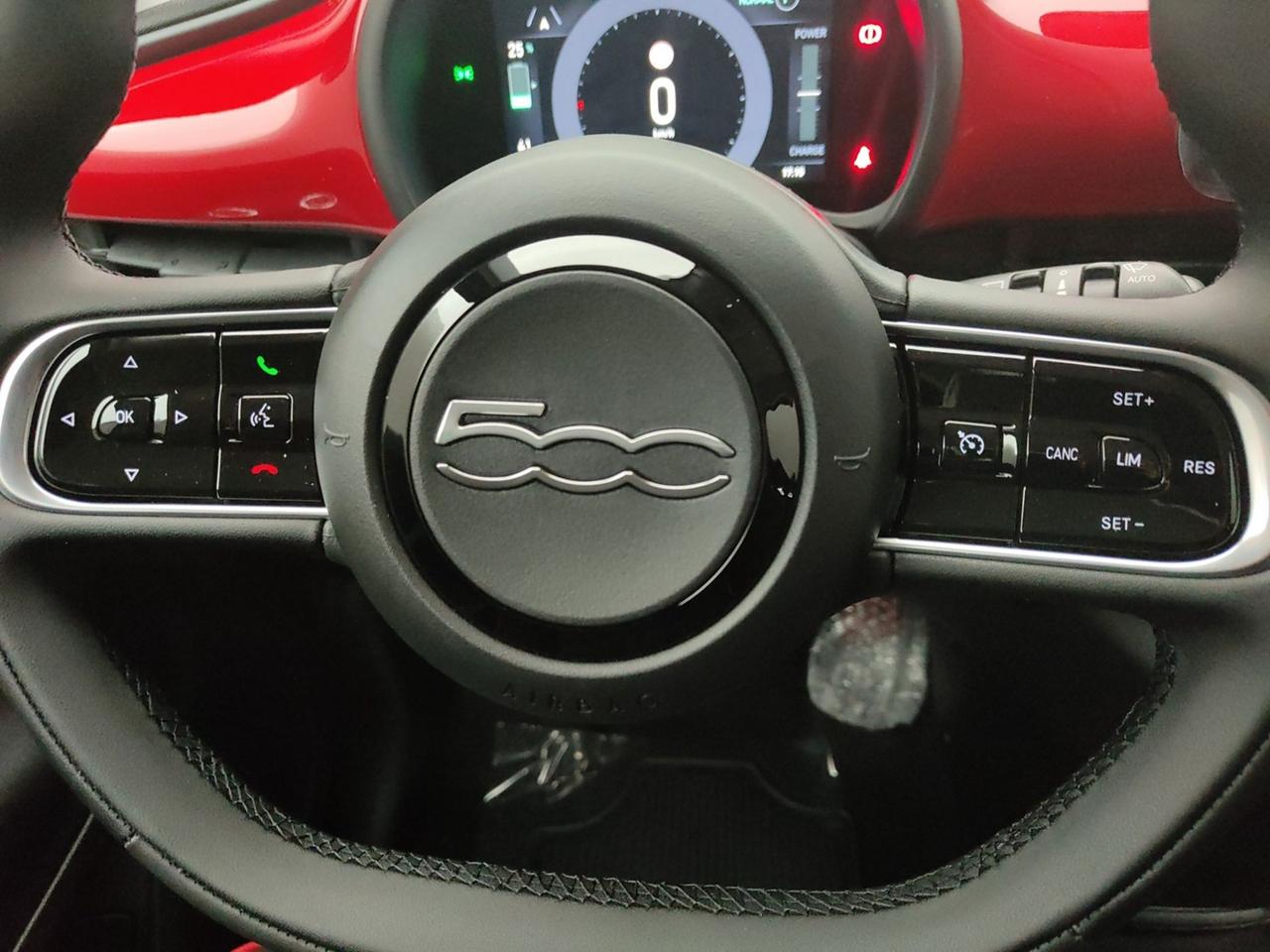 FIAT 500e 500E 95CV RED