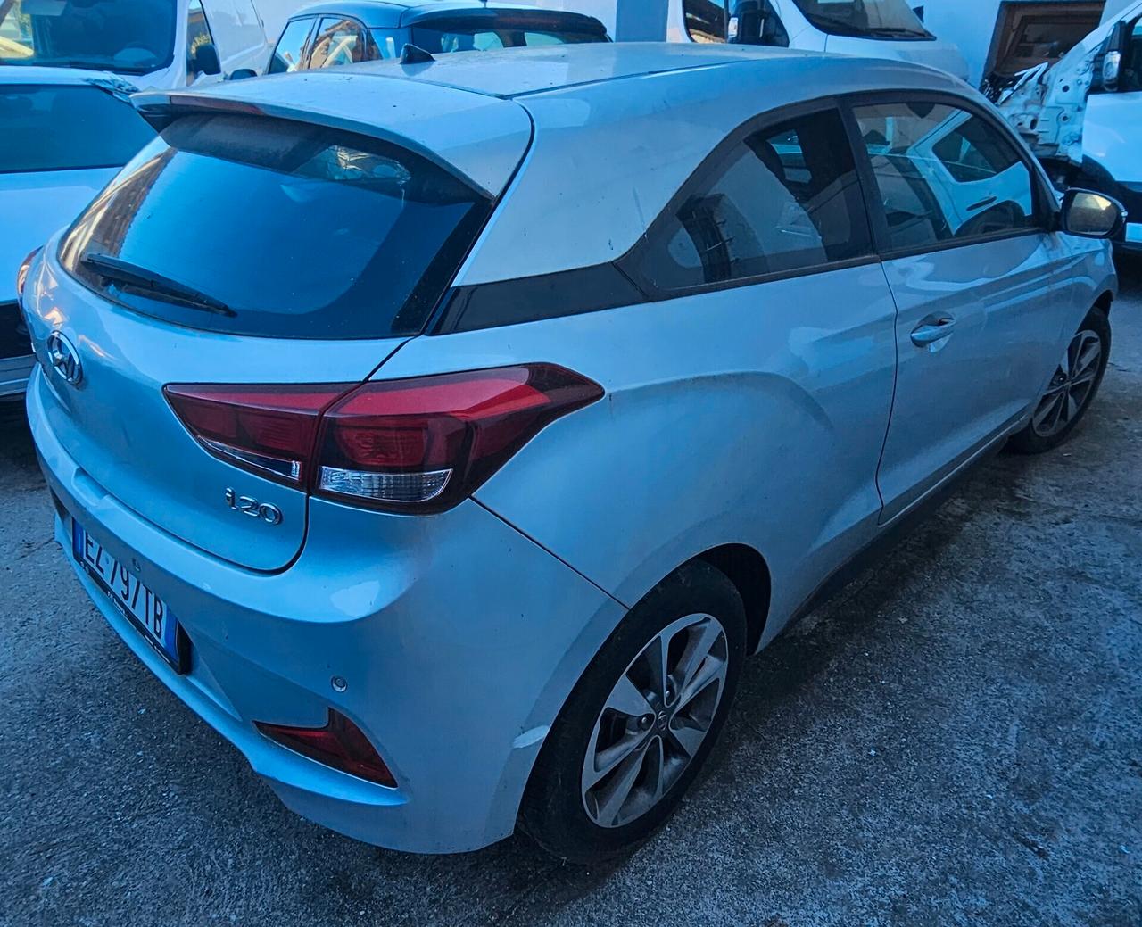 Hyundai i20 Coupé 1.2 Sport
