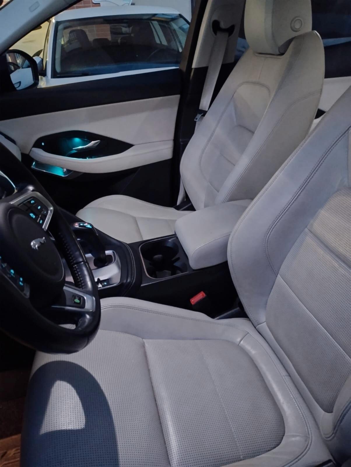 Jaguar E-Pace 2.0D 150 CV AWD aut. R-Dynamic HSE