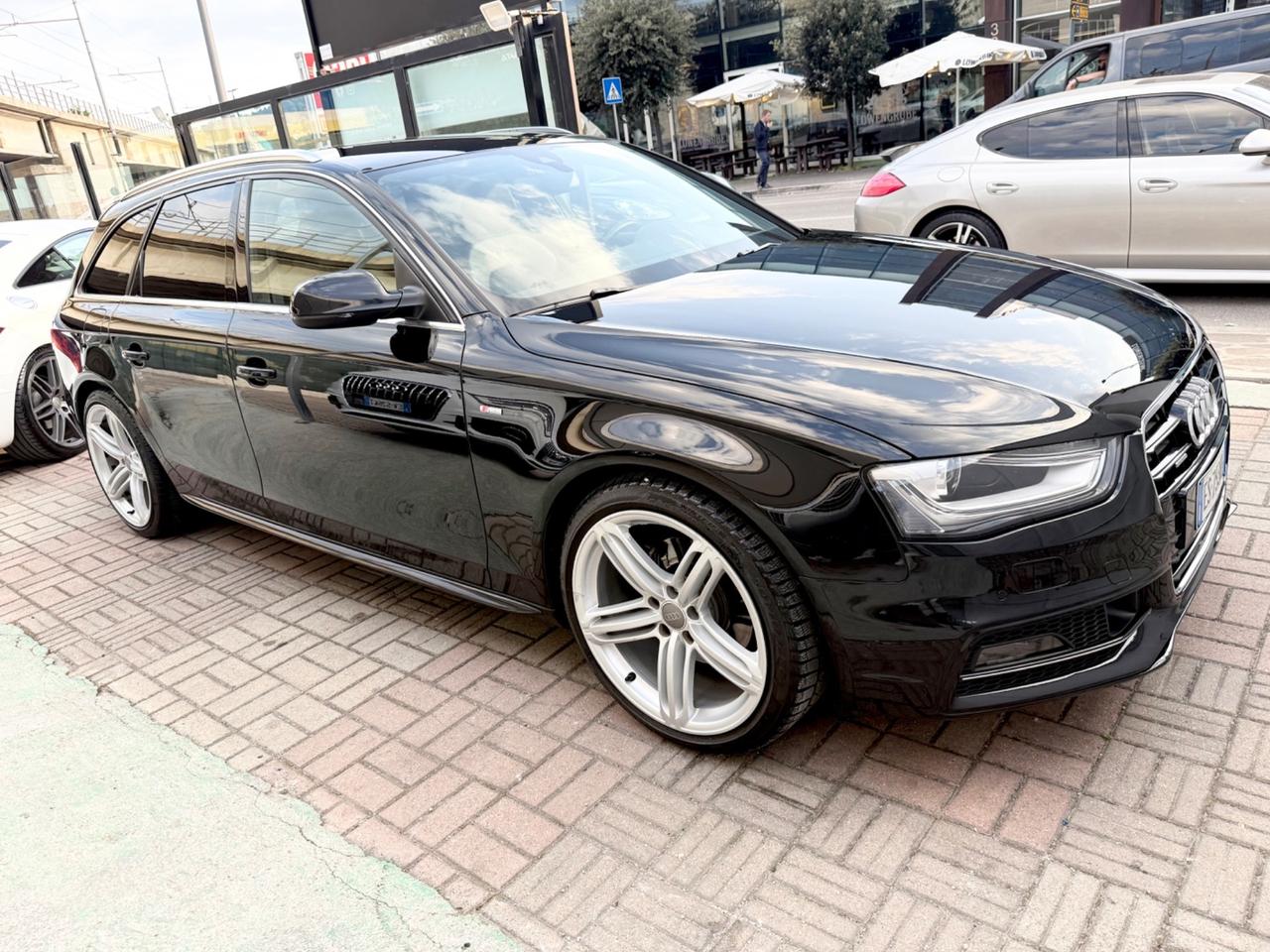 Audi A4 2.0 TDI S-Tronic quattro S-Line - GARANZIA