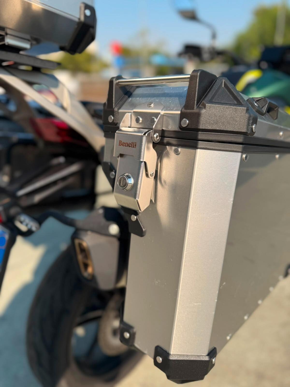 BENELLI TRK 702 – 698 CC – 70 CV – TRIS VALIGIE ORIGINALI – USATO GARANTITO MC MOBILITY