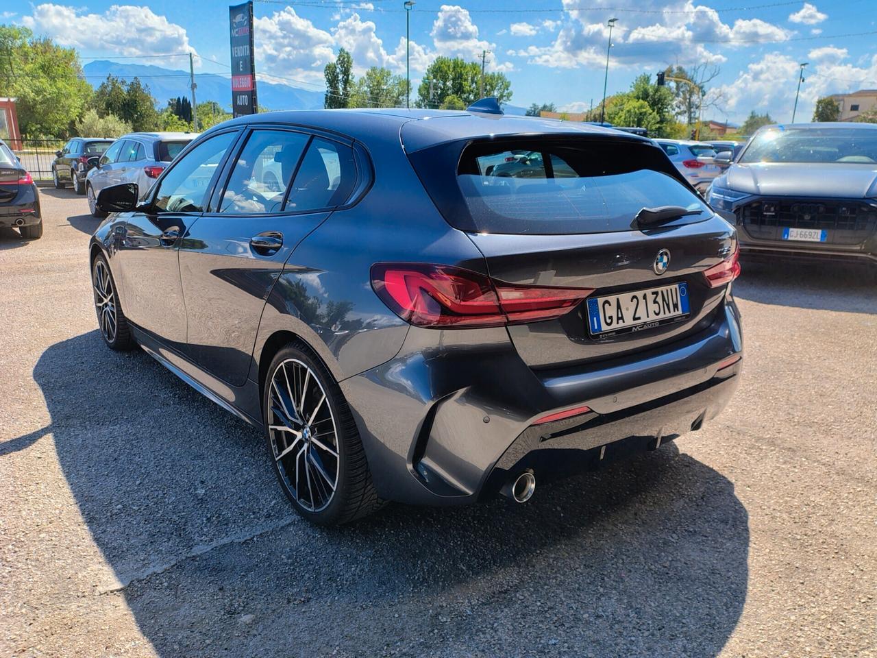 Bmw 116 116d 5p. Msport