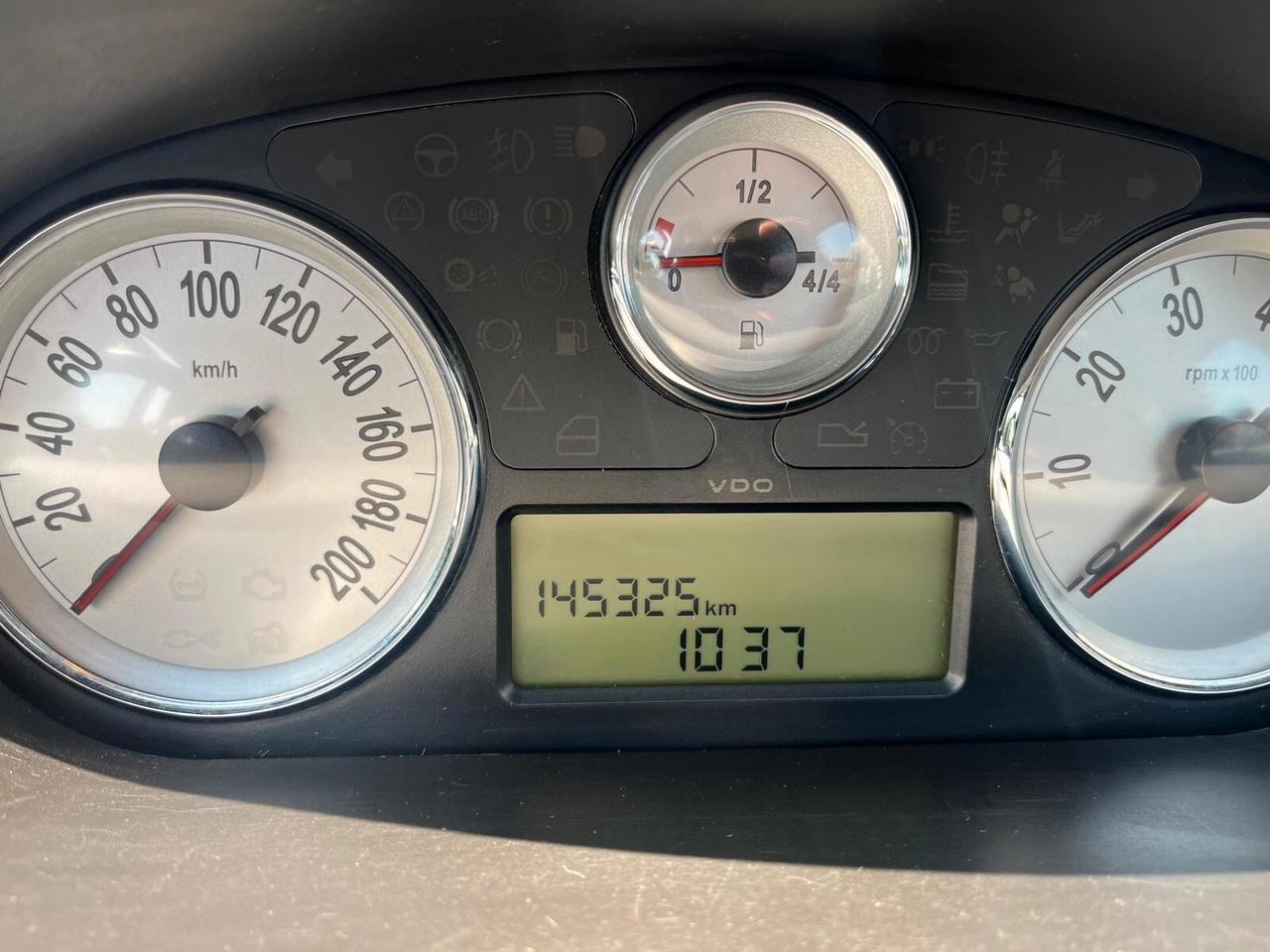 Lancia Ypsilon 1.3 MJT 75 CV Platinum