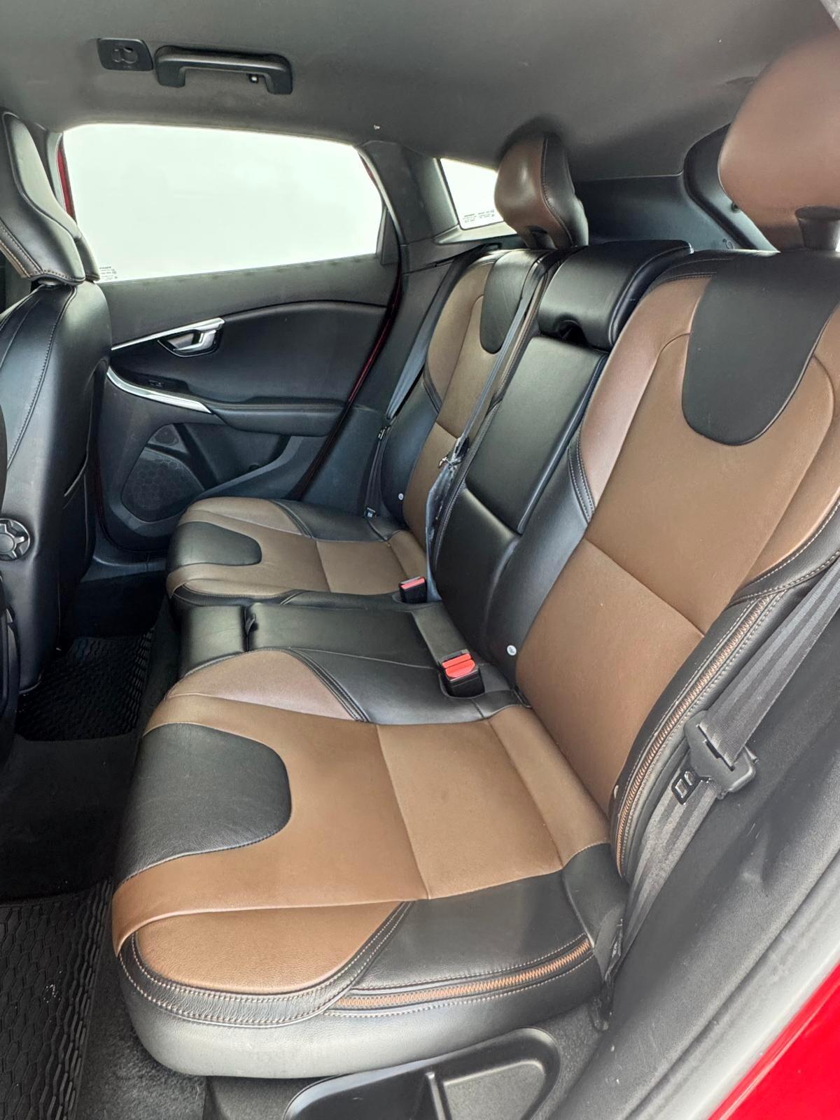 Volvo V40 Cross Country D3
