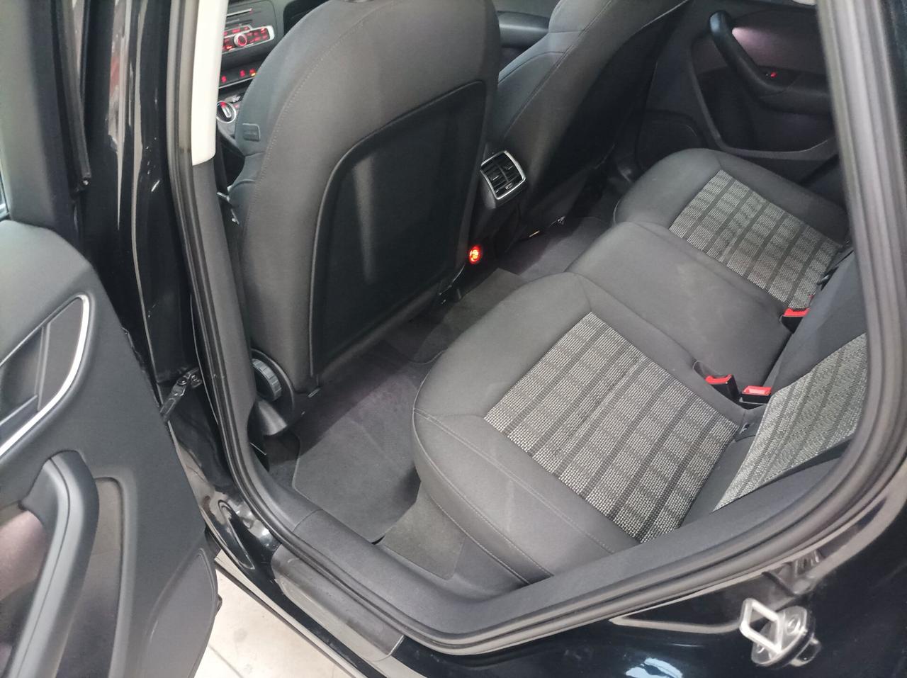 Audi Q3 2.0 TDI 150 CV quattro Business 04/2016