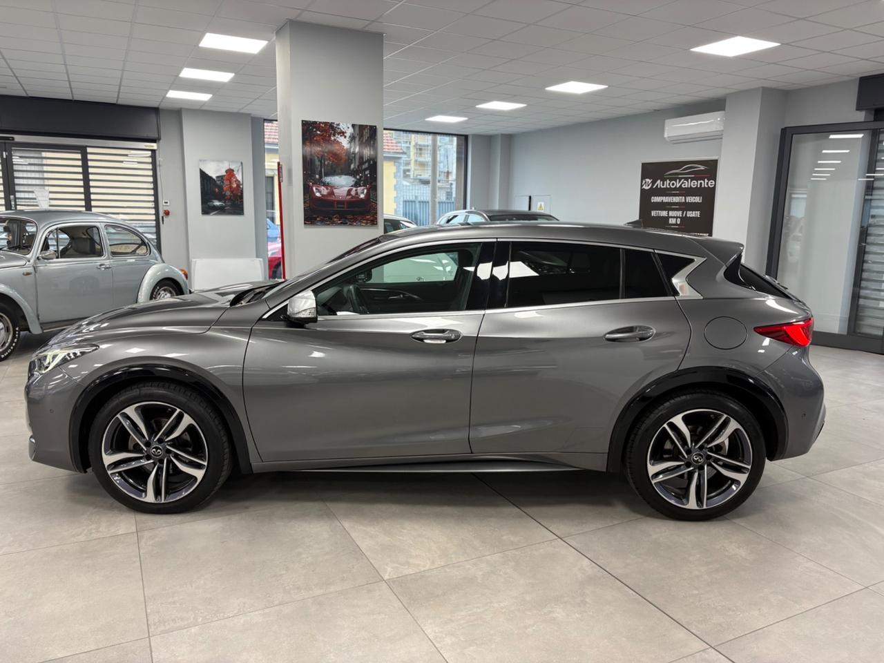 Infiniti Q30 Premium 1.5 TDI 110cv 2017 km 161000