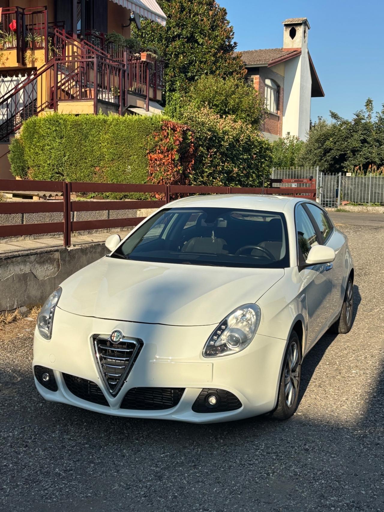 Alfa Romeo Giulietta 1.6 JTDm-2 105 CV Distinctive