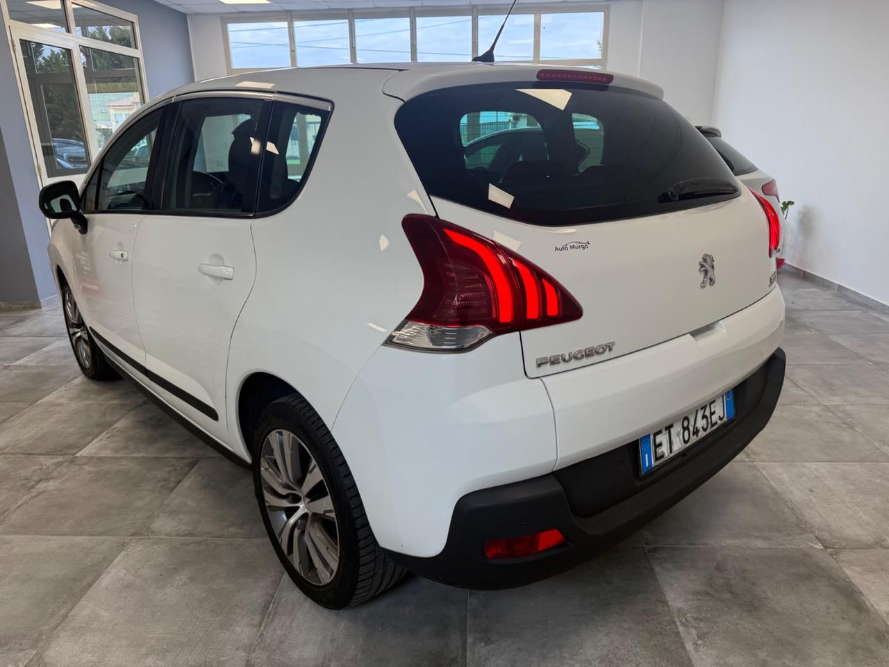 Peugeot 3008 1.6 HDi 115CV Allure