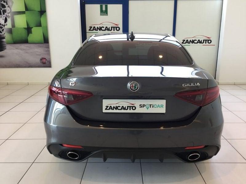 Alfa Romeo Giulia 2.2 Turbodiesel 210 CV AT8 AWD Q4 Veloce
