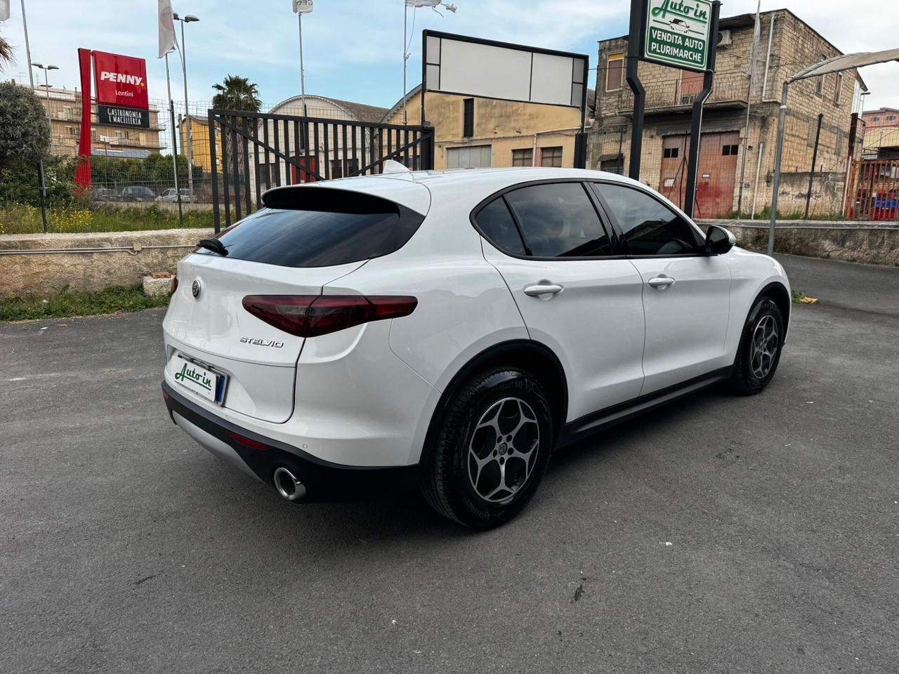 Alfa Romeo Stelvio 2.2 Turbodiesel 160 CV AT8 RWD Super