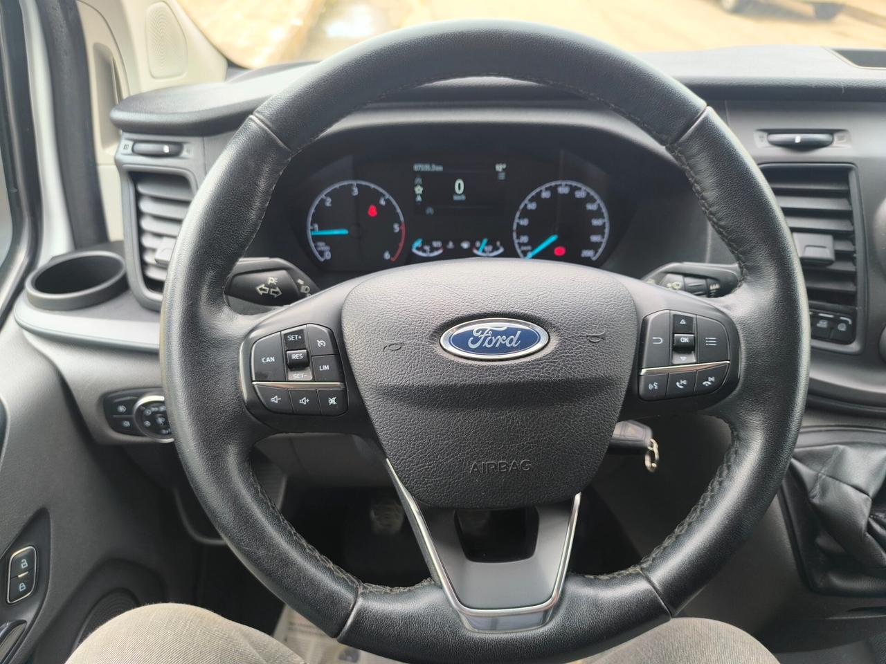 FORD TRANSIT CUSTOM 2.0 DIESEL 130cv L1H2 TETTO ALTO KM 86.000 LED/NAV/RETROCAMERA